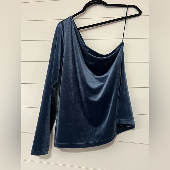 Soft Top - Picture 2 of 5